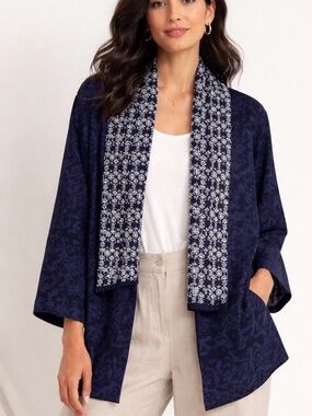 Gypsy 05 Global Village,Navy and White Patterned Women's Sweater